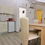 Ivo P. 3*