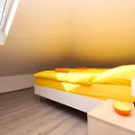 Ivo P. Gostinjska kuća 3*