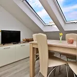 Ivo P. Pensión 3*